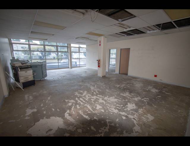 1,596M² OFFICE TO LET IN PARKMORE
